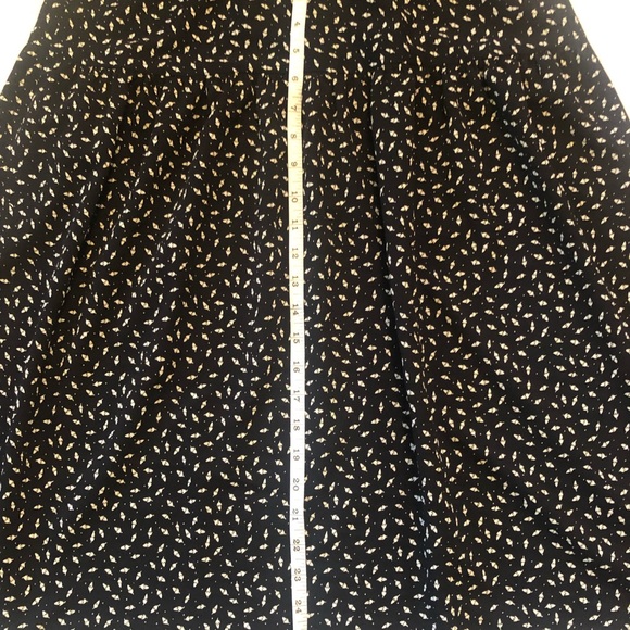 Black and white floral print skirt, Sz S - Picture 4 of 7